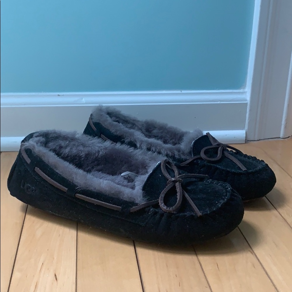 Black UGG Moccasins Women’s Size 8